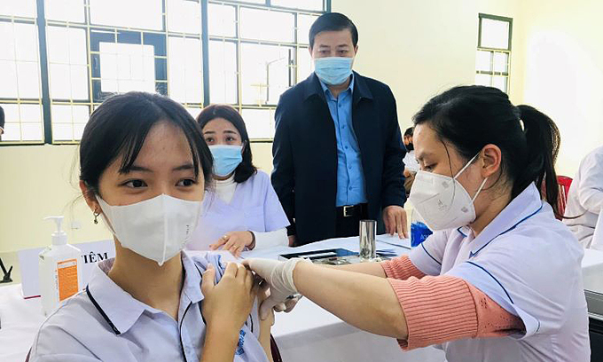 120 children hospitalized, province suspends Pfizer vaccine batch